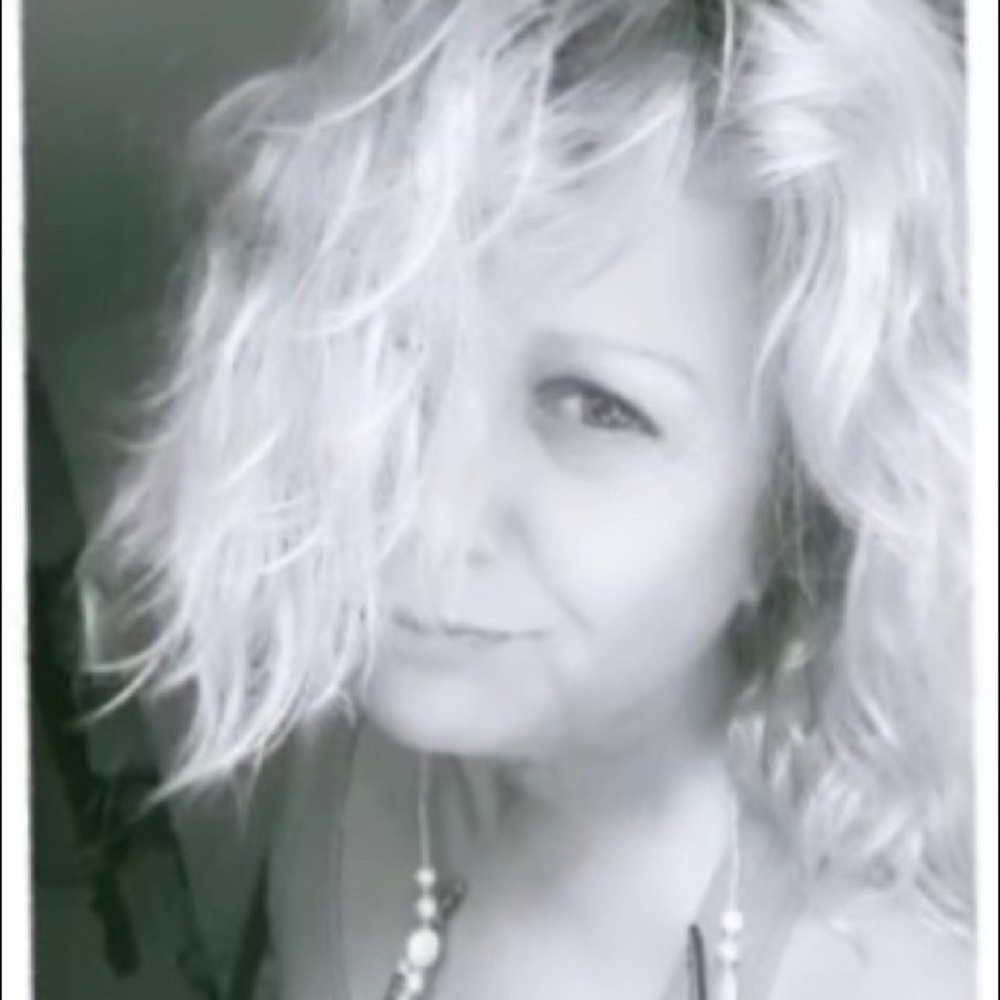 Meet your Posher, Colene
